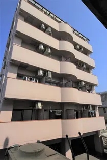 ロイヤルヒルズガーデン【205号室】の外観