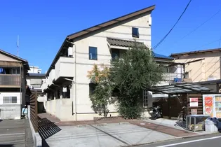 Castle Combe Tsukiyama【202号室】の外観