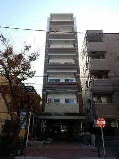 L PLAGEの画像
