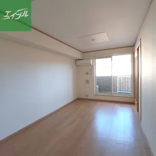 ノーブルメゾン【2階】の内装