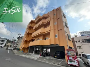 Y&Tビルの画像