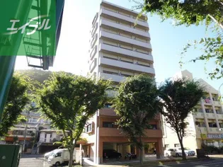 スカイコート西山【6階】の外観