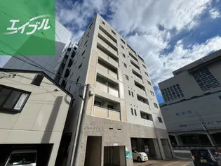 ゴールデンリバー【3階】の外観