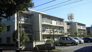 青木公園マンション【1階】の外観