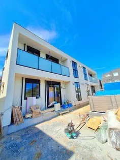 シャルール【2階】の外観