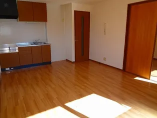 COMODO楠B【2階】の居間