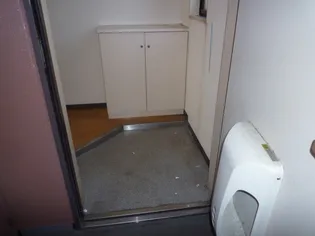 サニーパレス・K【2階】の玄関