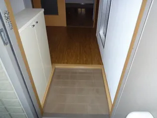 レクエルド城北【2階】の玄関