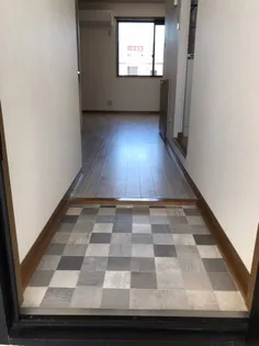 メゾンボザールⅡ【B203号室】の玄関