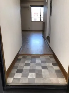 メゾンボザールⅡ【B203号室】の玄関