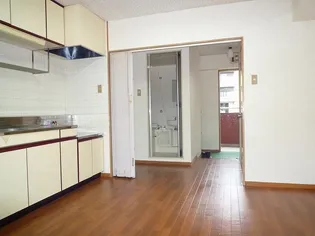 コーポ阪本【205号室】の居間