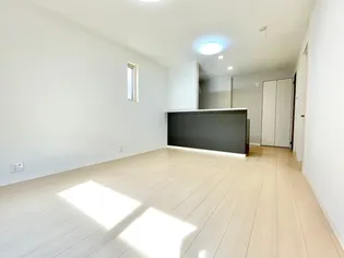 ハピネス白雲【101号室】の居間