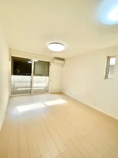 ハピネス白雲【101号室】の居間