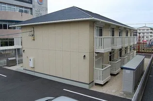 オワゾー・ブルー【1階】の外観