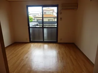 セレーナK【2階】の居間