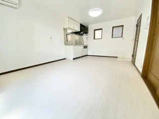 アネシス西浦【1B号室】の居間