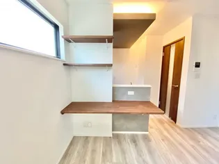 ラメール海山道【102号室】の居間