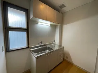 バスティード西浜田【2A号室】のキッチン