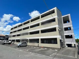 エレガントレーベンA棟【1階】の外観