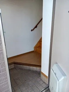 オーブリー小倉 Ⅰ【2階】の玄関