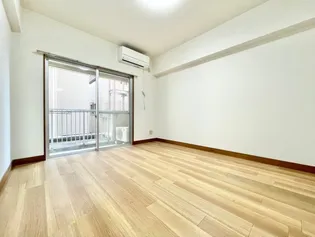 サザレビル【203号室】の居間