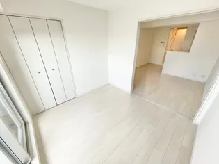 ワールド北田辺【5階】の外観