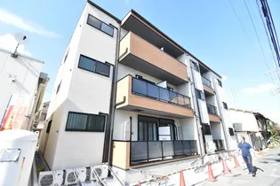 D porta passo【204号室】の外観