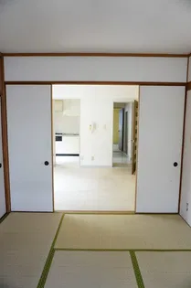 プラーズ滝野川【4階】の間取り