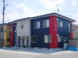 秋田県横手市八幡字長者町【アパート】の外観