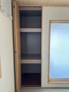 ロイヤルハイツ弐番館【203号室】の内装