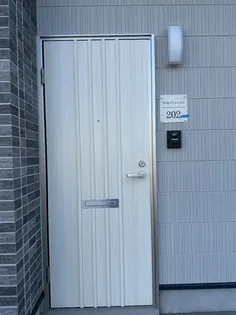 ラ・セゾンシャルム【202号室】の玄関