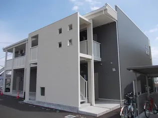 シャロル若里の画像