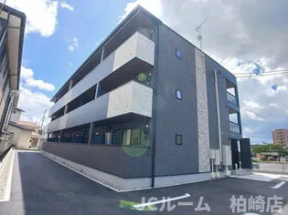 新潟県柏崎市東長浜町【アパート】の外観