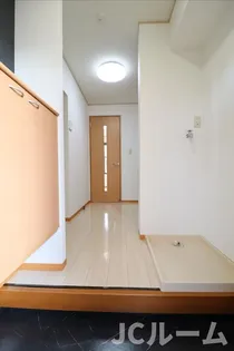 マイルドA【106号室】の玄関