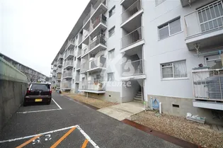 上高丸厚生年金住宅3号棟の画像