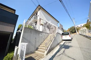ボン・セジュール歌敷A【2階】の外観