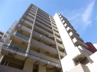 フロイデ【7階】の外観