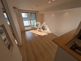 シャーメゾン潮見台【302号室】の居間