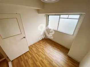 フェイス神戸【301号室】の居間