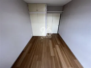 ドミシル今森【402号室】の居間