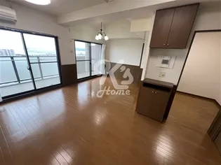 プレステージ垂水ジェームス山【605号室】の居間