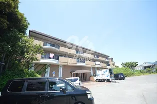 ハイツレインボー塩屋【2階】の外観