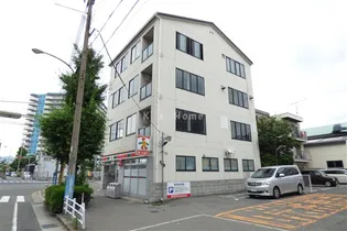 御崎本町ビル【3階】の外観