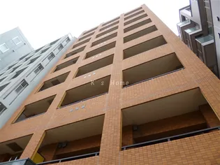 プレサンス神戸三宮【2階】の外観