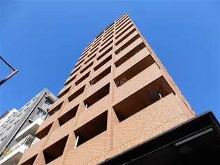 プレサンス新神戸【5階】の外観