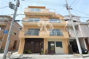 セビーヌ鷹取の画像