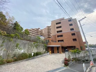 グランドメゾン万博公園南の画像