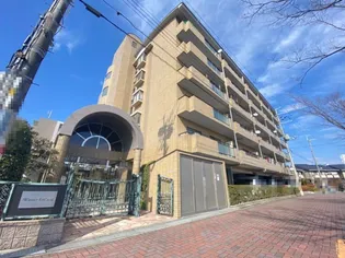 ヴェッサーエントラン【3階】の外観