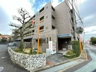 サンライズコート緑地公園 A棟【1階】の外観