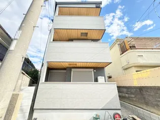 ヴェルメゾン吹田元町【3階】の外観